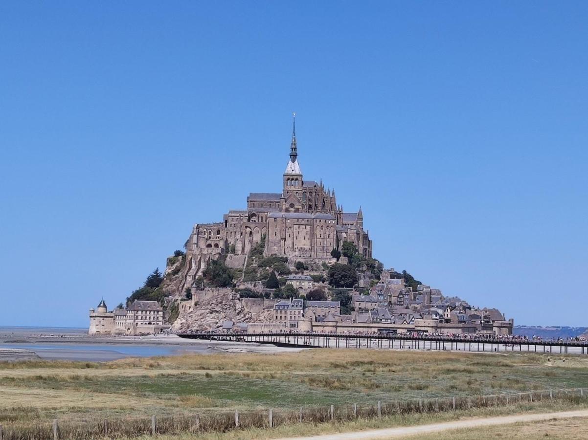 Le Viking Entre Mer Et Terre Vaux-sur-Aure Buitenkant foto